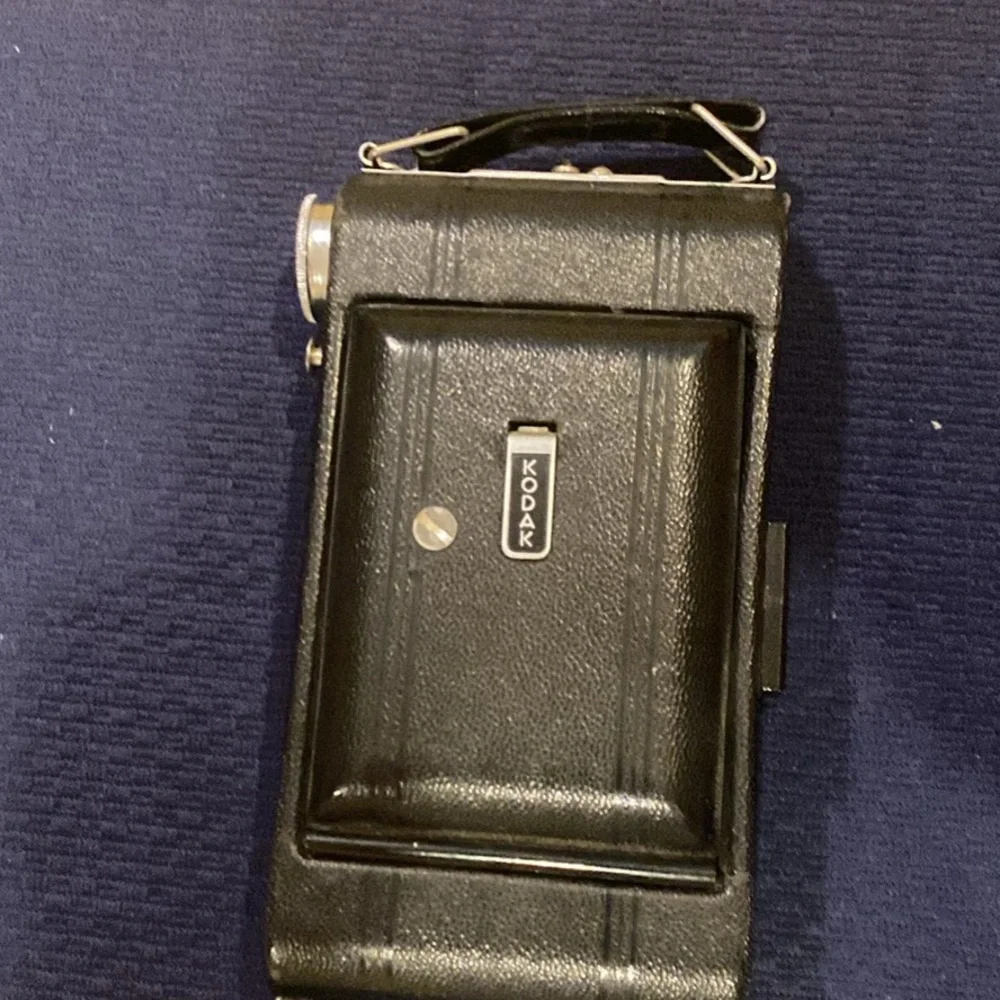 Vintage Kodak Vigilant Junior Six-20 Folding Camera